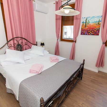 Luxury Apartments Iris Мостар Экстерьер фото